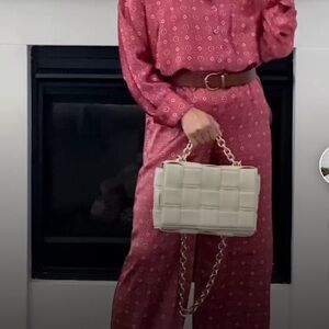 Loft- wide leg slacks (matching top on different post)